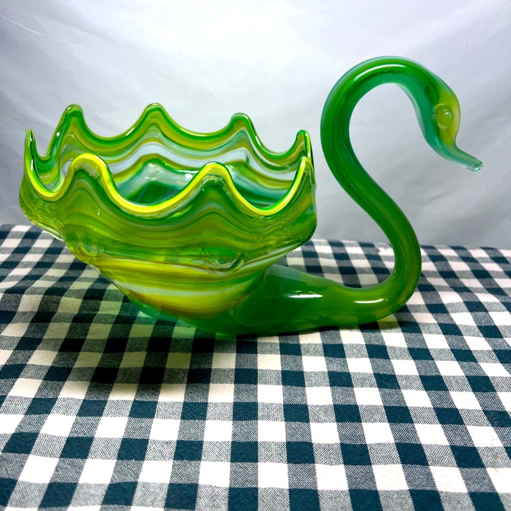 Vintage Hand Blown Sooner Sawn Art Glass Green Yellow Bowl